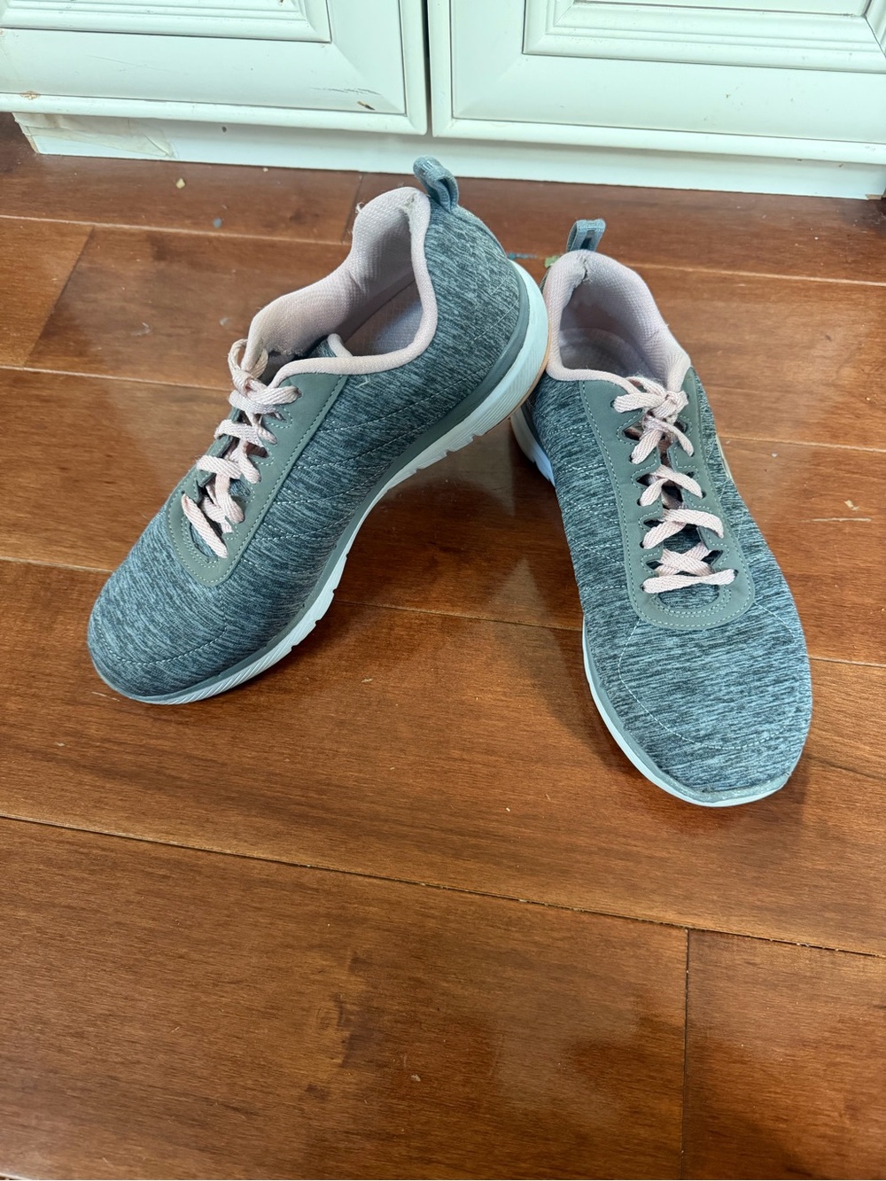 Skechers Heathered Gray Knit Sneakers with Blush Laces